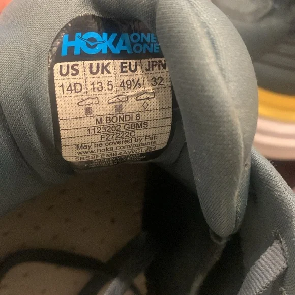 Gently worn pair of men’s Hoka tennis shoes - Picture 5 of 7